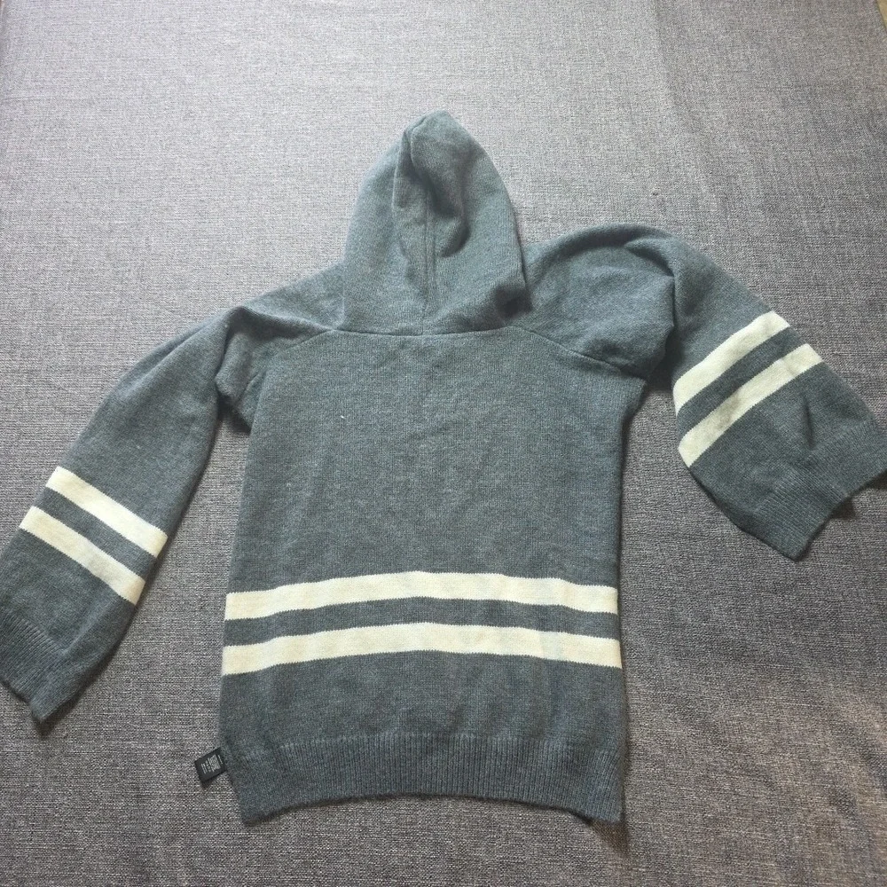 Do Everything in Love Cardigan Open‎ Women's Gray and White One Size with hood